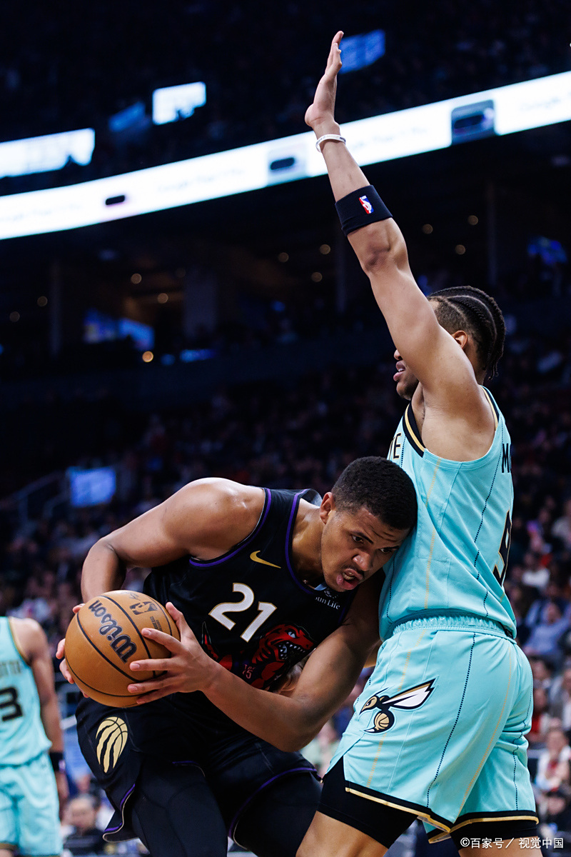 清晨体能课后，阿斯顿维拉主帅复盘备战NBA季后赛，目标明确，医务组通报恢复的简单介绍