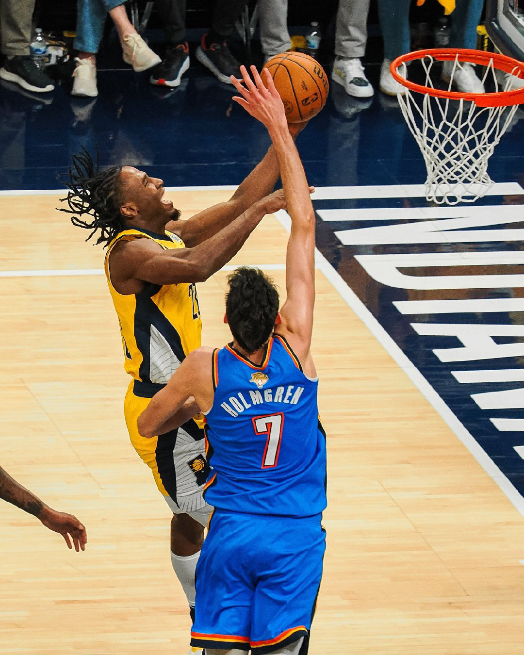 NBA常规赛赛程吃紧，尼斯今夜远射贴柱，媒体盛赞，年轻球员得到机会的简单介绍